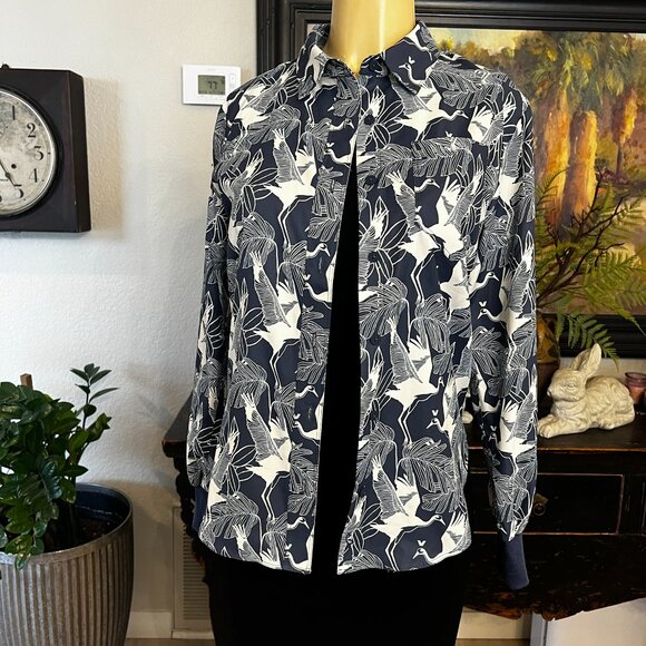 A.PUTNAM  white cranes in flight on a blue back drop Button Down Shirt - Picture 1 of 5